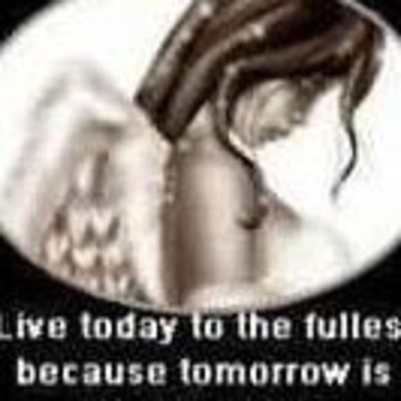 Meet your Posher, Monica - Picture 1 of 1